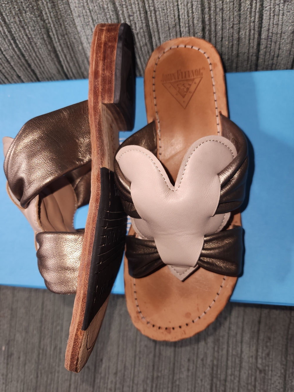 🍉John Fluevog Rivers Heart Tambo Slide Sandals With Box - Picture 4 of 7